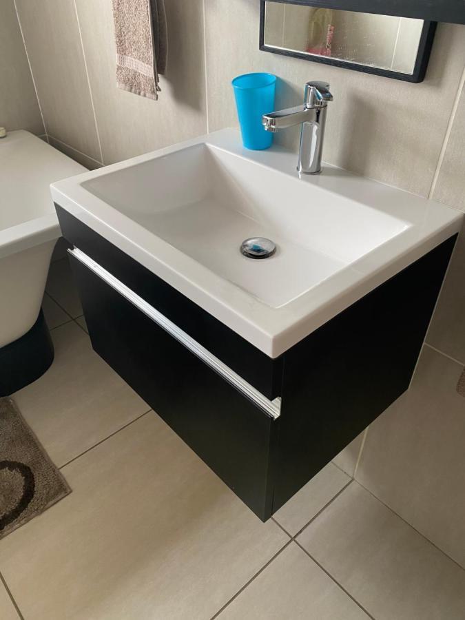 Greenstone Ridge Apartment Йоганнесбурґ Екстер'єр фото